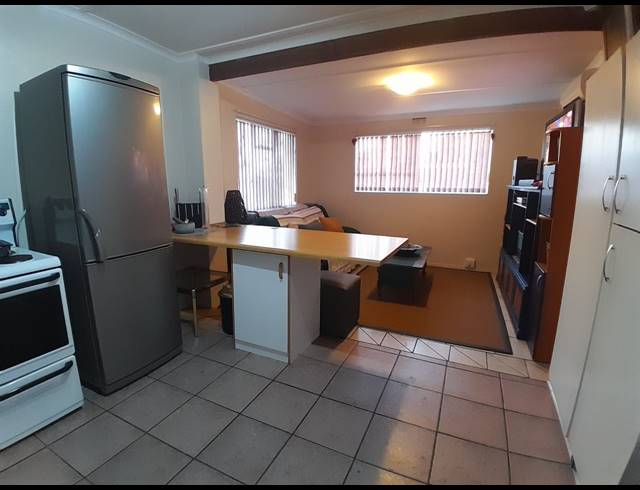 1 bed property to rent in WORCESTER WEST